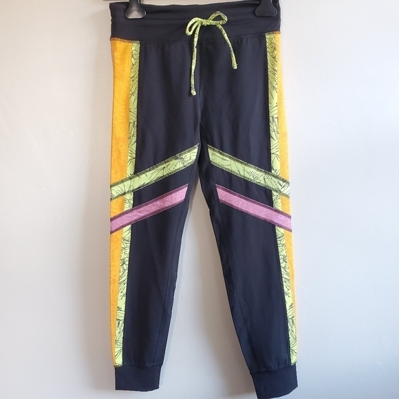 New Free People Fire Up Yoga Mid Rise Black Combo Leggings Small - Picture 5 of 11